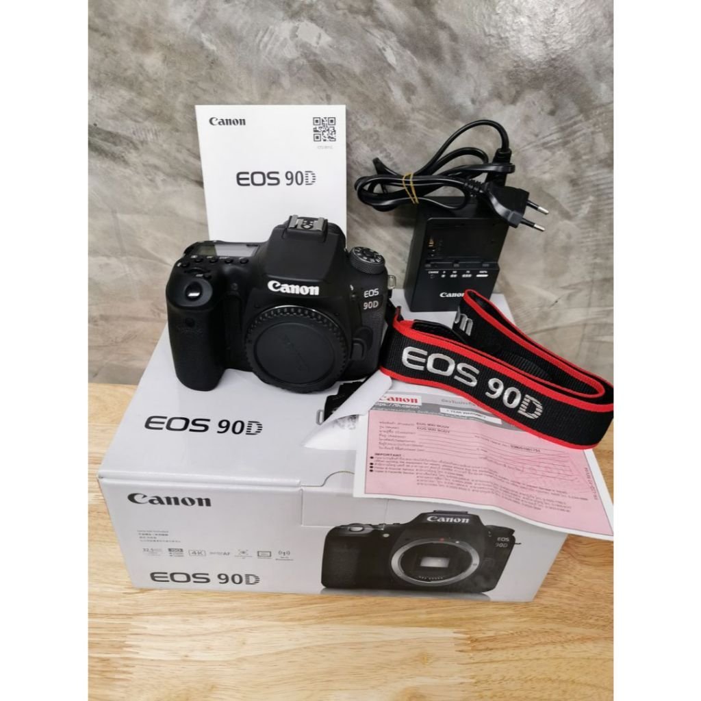 Canon EOS 90D (บอดี้) ประกันศูนย์ถึง 15/12/67 สภาพสวยมาก ใช้น้อย ยางมือจับไม่บวม บอดี้ไม่มีรอย ใช้งานได้ดีปกติ ไม่มีปัญห